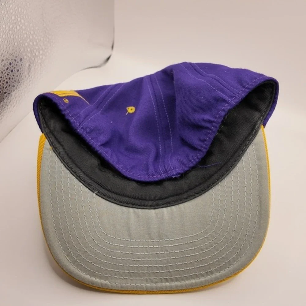 Vintage Clutch Washington Huskies Hat Snapback Cap Purple Gold Made in USA - Picture 4 of 6